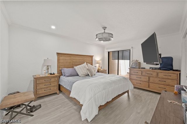 55 EMERALD WOODS DR C3, Naples, FL 34108