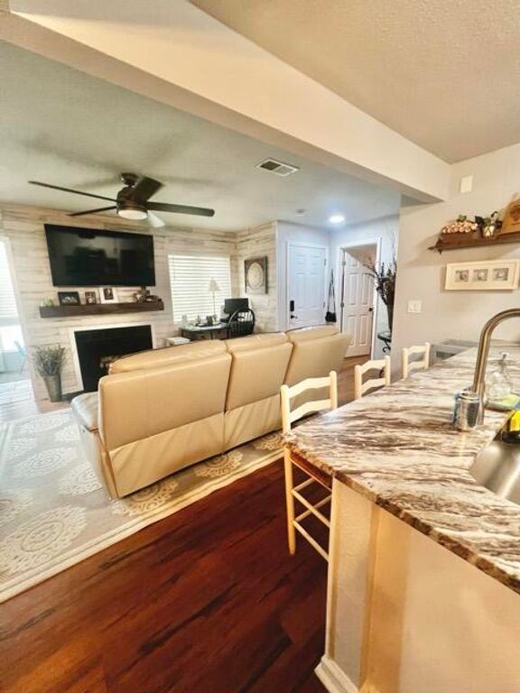 Image 15 of property listing at 264 Alexandra Drive 10, Mount Pleasant, SC 29464