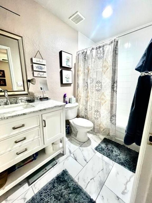 Image 7 of property listing at 264 Alexandra Drive 10, Mount Pleasant, SC 29464