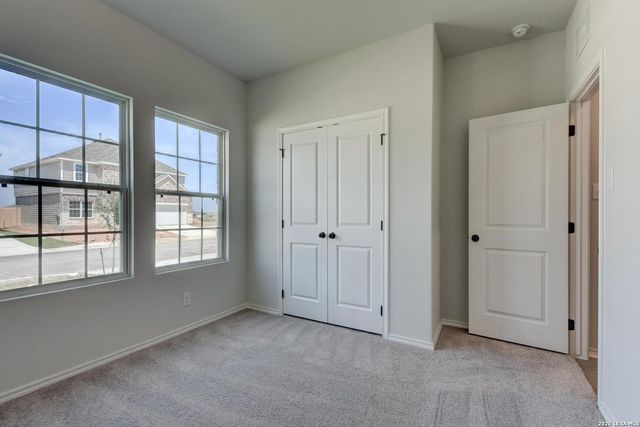 200 Yale St, Seguin, TX 78155