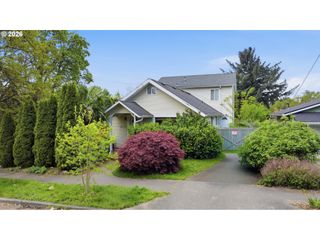 2803 Se 87TH Ave, Portland, OR 97266