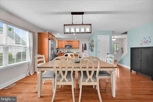 109 WAYPOINT DR, Lancaster, PA 17603