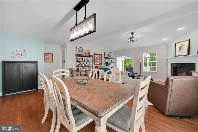 109 WAYPOINT DR, Lancaster, PA 17603