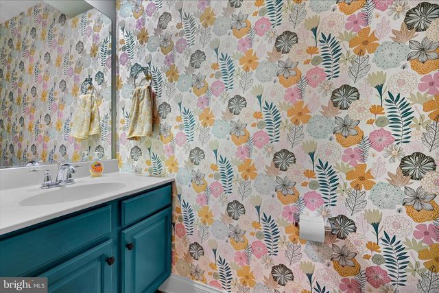 109 WAYPOINT DR, Lancaster, PA 17603