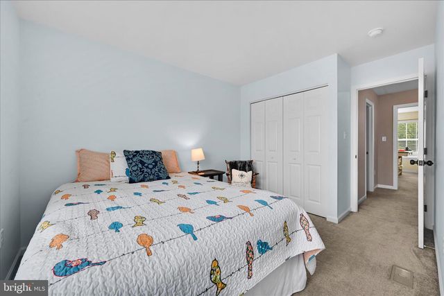 109 WAYPOINT DR, Lancaster, PA 17603