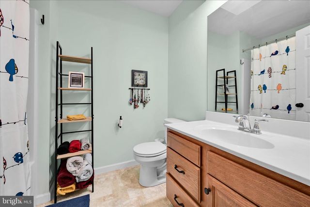109 WAYPOINT DR, Lancaster, PA 17603