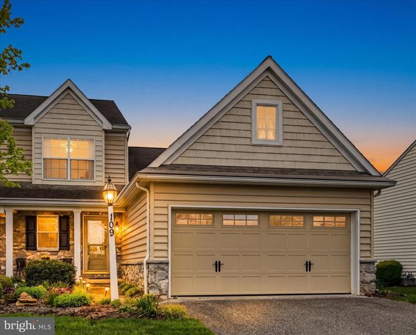 109 WAYPOINT DR, Lancaster, PA 17603