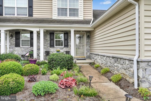 109 WAYPOINT DR, Lancaster, PA 17603