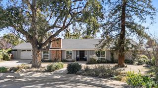 6421 Mount Hood Drive, Bakersfield, CA 93309