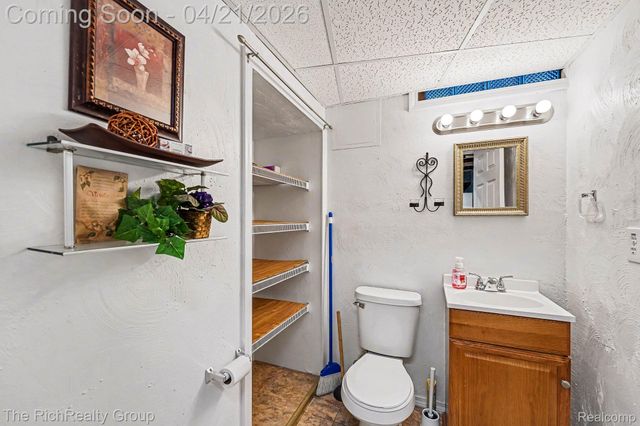 15046 Malcolm Street, Southgate, MI 48195