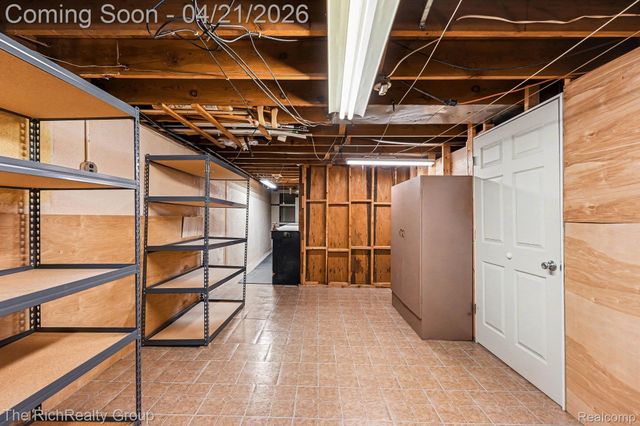 15046 Malcolm Street, Southgate, MI 48195