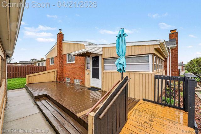 15046 Malcolm Street, Southgate, MI 48195