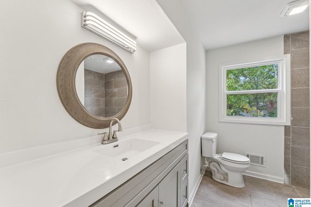 1404 NW 4TH PLACE, Center Point, AL 35215