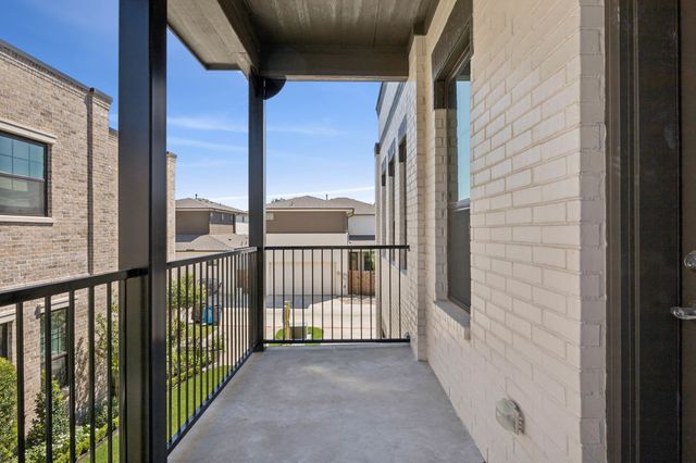 305 Sunset Lane 104, Fort Worth, TX 76114