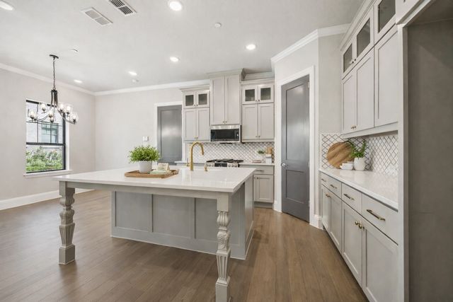 305 Sunset Lane 104, Fort Worth, TX 76114