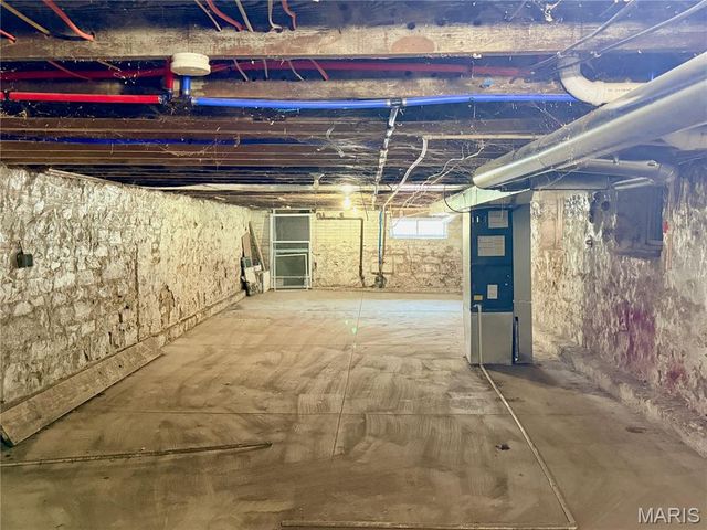 3142 Winnebago Street, St Louis, MO 63118