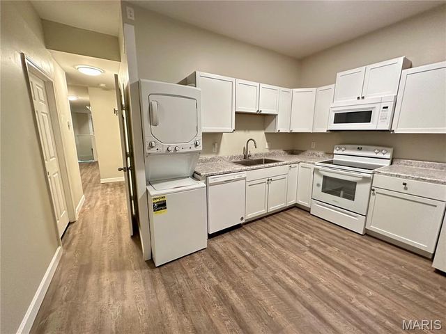 3142 Winnebago Street, St Louis, MO 63118