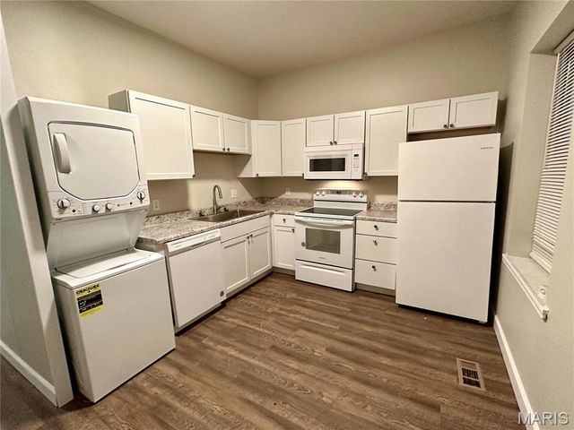 3142 Winnebago Street, St Louis, MO 63118