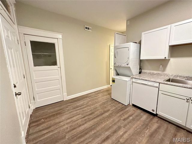 3142 Winnebago Street, St Louis, MO 63118