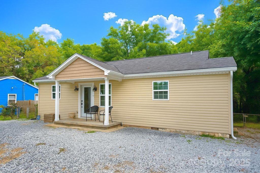 1906 E Innes Street, Salisbury, NC 28146