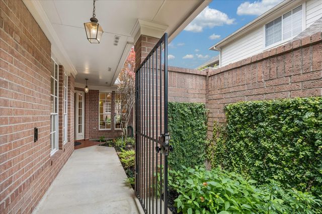 13814 Aspen Cove Drive, Houston, TX 77077