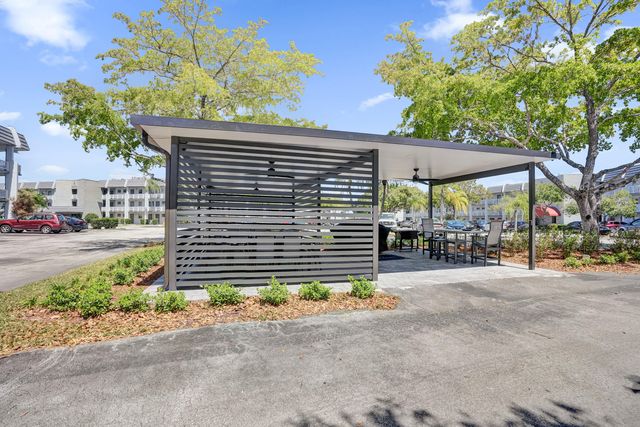 6670 Royal Palm Boulevard 201- K, Margate, FL 33063