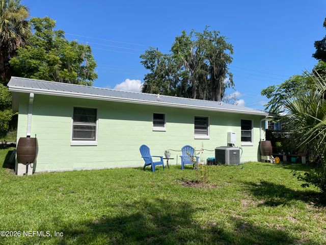 709 N 11TH Street, Palatka, FL 32177