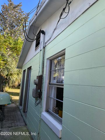 709 N 11TH Street, Palatka, FL 32177