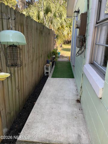 709 N 11TH Street, Palatka, FL 32177