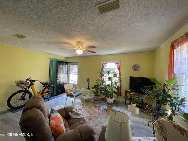 709 N 11TH Street, Palatka, FL 32177