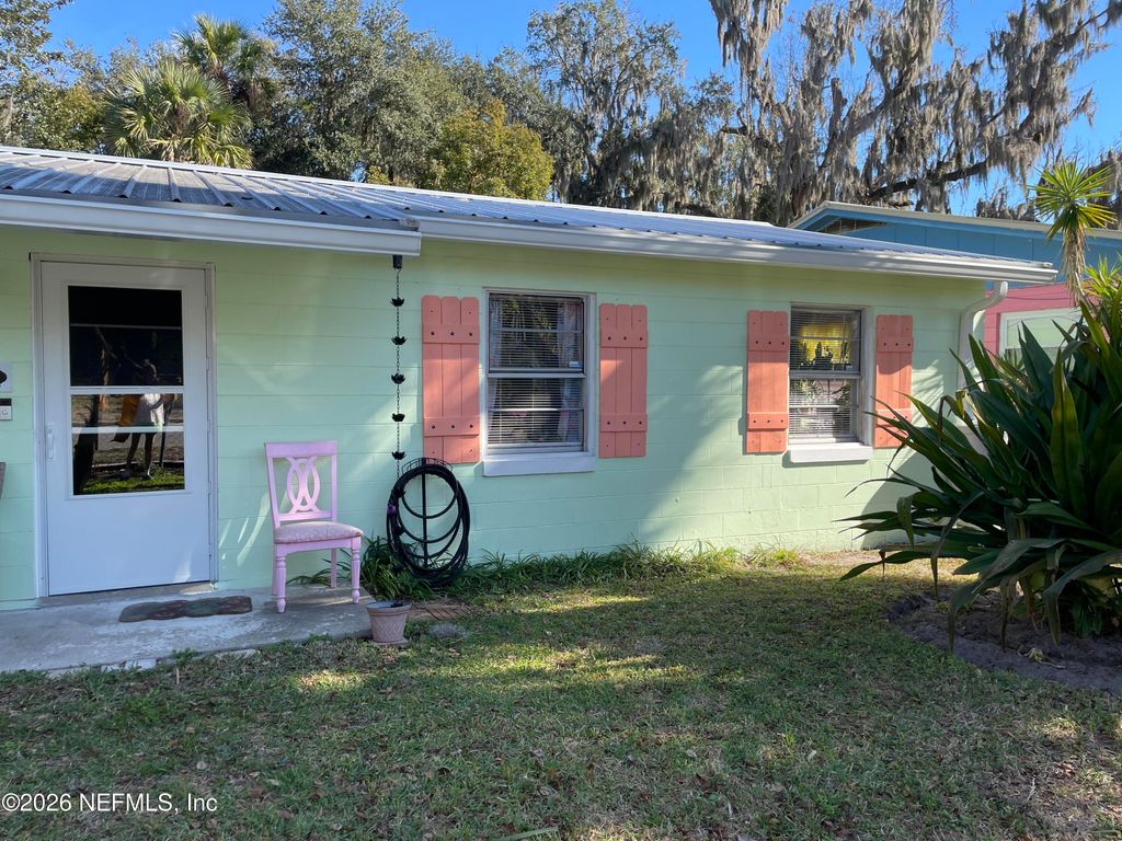 709 N 11TH Street, Palatka, FL 32177