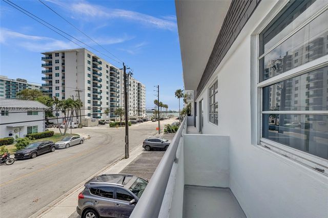 1880 S Treasure Dr 2G, North Bay Village, FL 33141