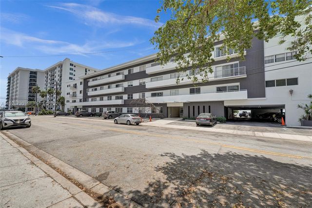 1880 S Treasure Dr 2G, North Bay Village, FL 33141