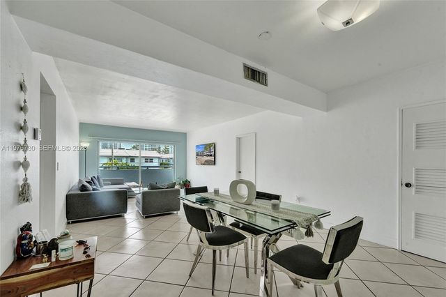 1880 S Treasure Dr 2G, North Bay Village, FL 33141