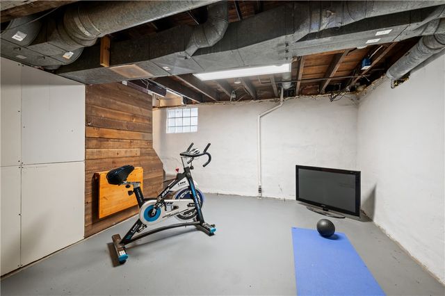 232 Naugle Rd, Chippewa Twp, PA 15010