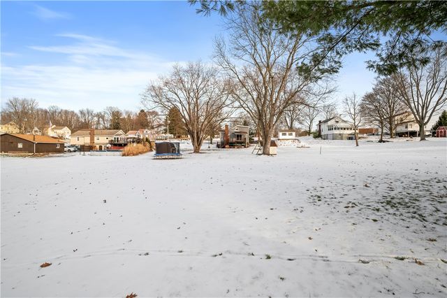 232 Naugle Rd, Chippewa Twp, PA 15010