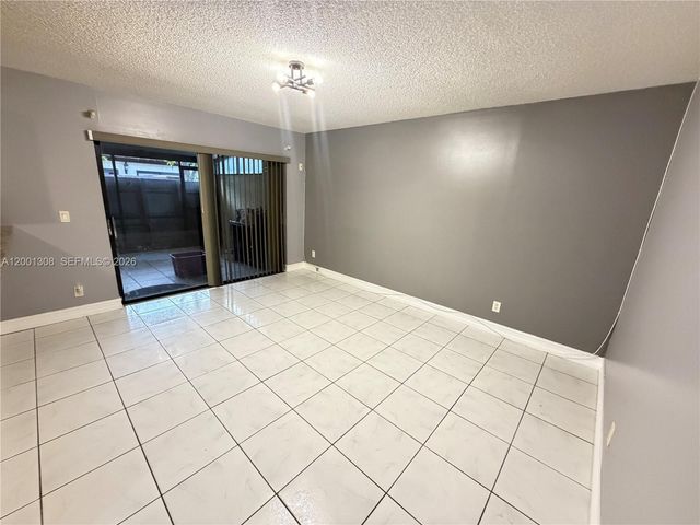 6817 SW 40th St 4-H, Miramar, FL 33023