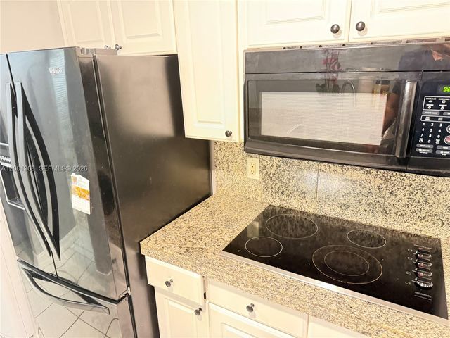 6817 SW 40th St 4-H, Miramar, FL 33023