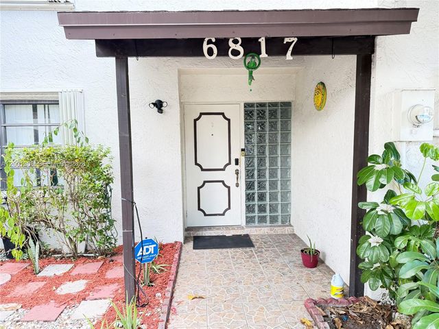 6817 SW 40th St 4-H, Miramar, FL 33023