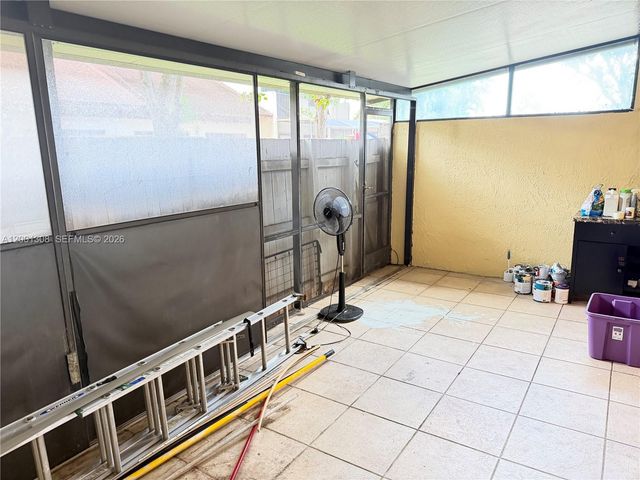 6817 SW 40th St 4-H, Miramar, FL 33023