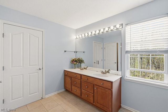 455 Cornell Drive, Broadview Heights, OH 44147