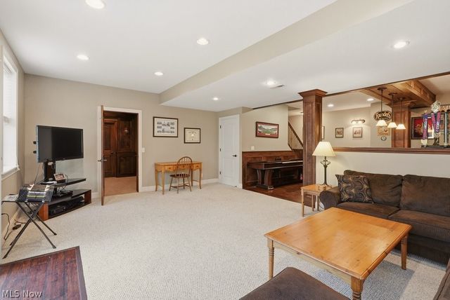 455 Cornell Drive, Broadview Heights, OH 44147