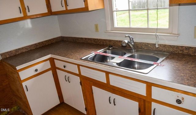 205 W B Street, Erwin, NC 28339