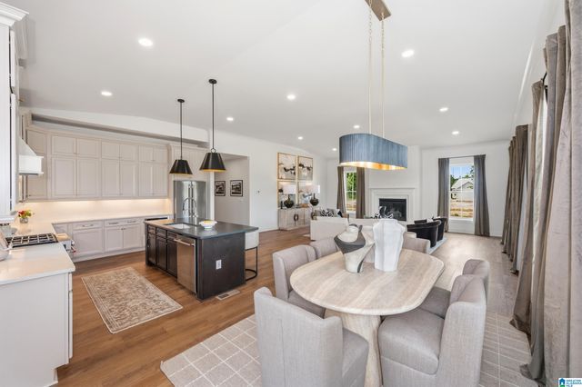 1007 WILTSHIRE LANE, Helena, AL 35080