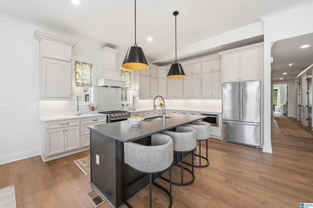 1007 WILTSHIRE LANE, Helena, AL 35080