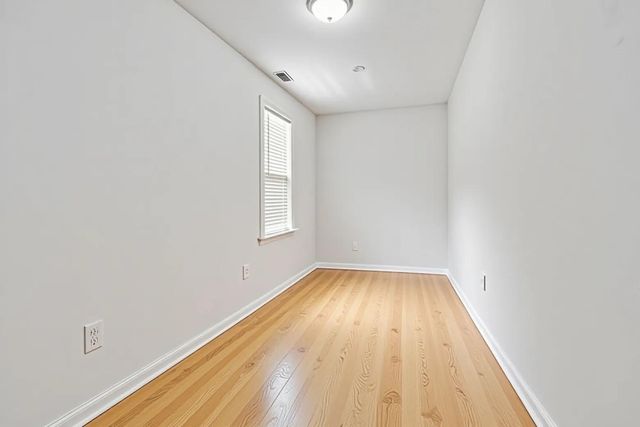 2435 S California Boulevard, Chicago, IL 60623