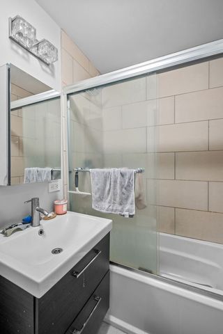 2435 S California Boulevard, Chicago, IL 60623