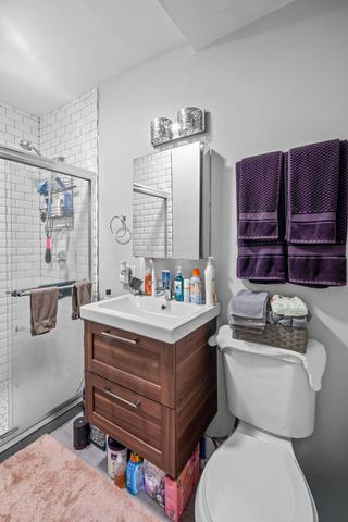 2435 S California Boulevard, Chicago, IL 60623