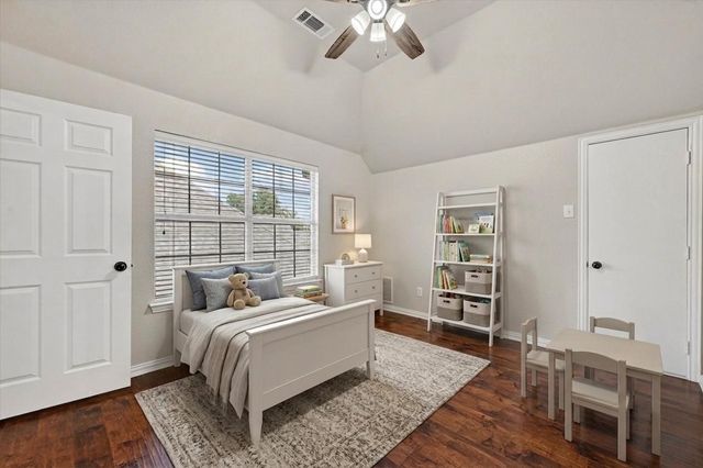 8611 Weston Lane, Lantana, TX 76226