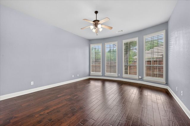 8611 Weston Lane, Lantana, TX 76226